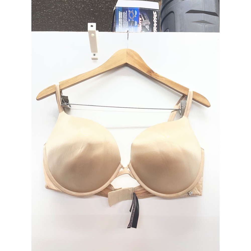 Victorias Secret Very Sexy Push Up Bra Nude Beige 40DD Underwire Padded